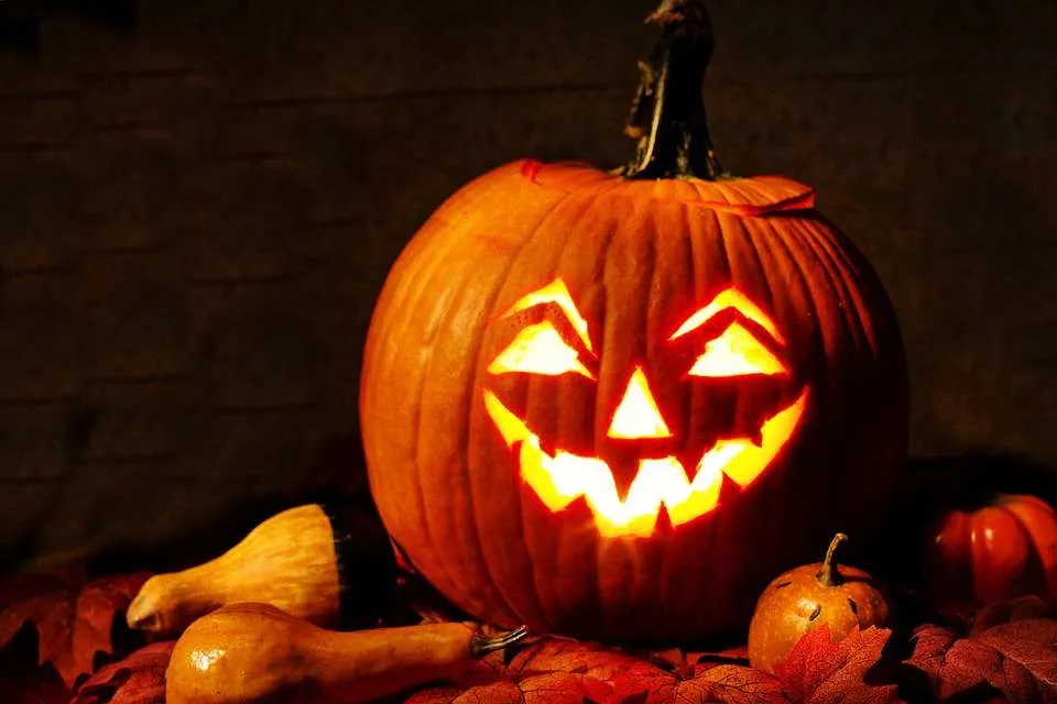 lampion maken Halloween Pompoen.
