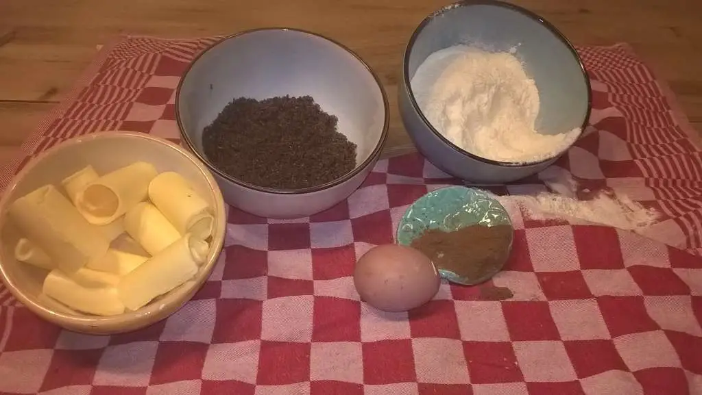 Zelfgemaakte pepernoten volgens het basisrecept