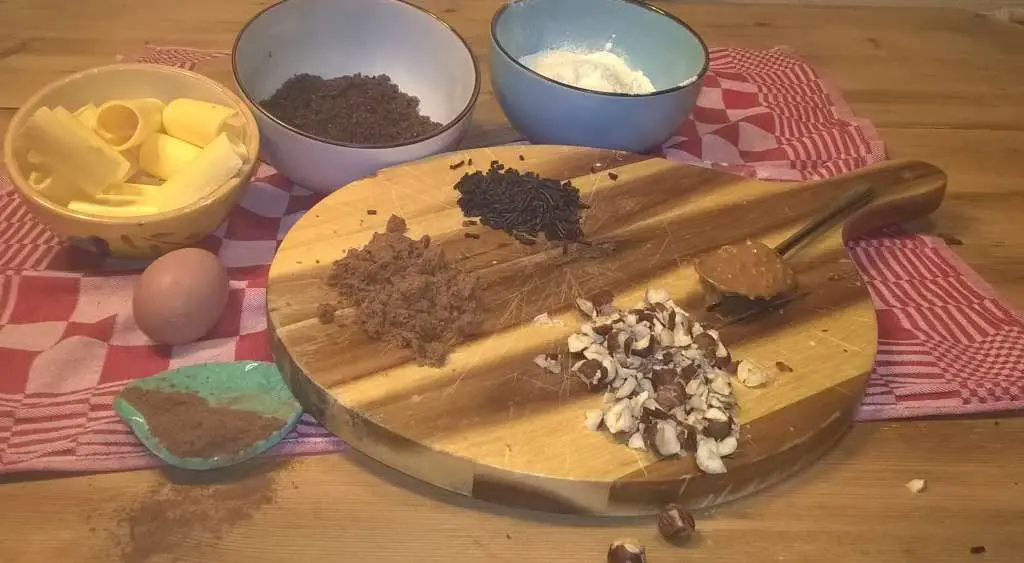 pepernoten bakken. Met 4 extra ingrediënten maak je bijzonder lekkere pepernoten
